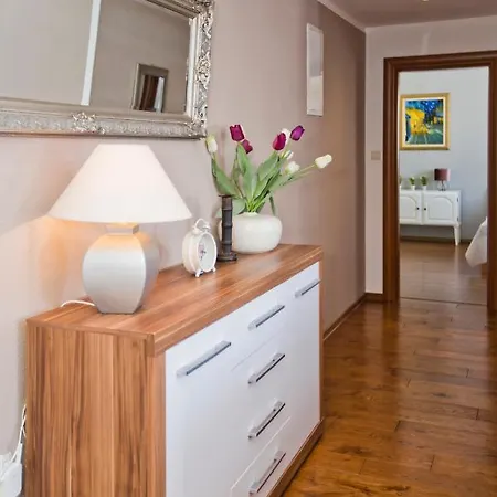 Comfortable Oasis Perfect For 2 *