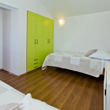 Comfortable Oasis Perfect For 2 Хвар