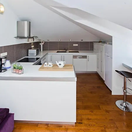 Comfortable Oasis Perfect For 2 *