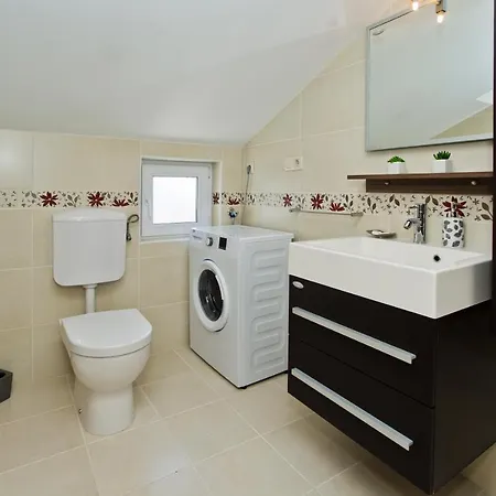 Comfortable Oasis Perfect For 2 * Хвар